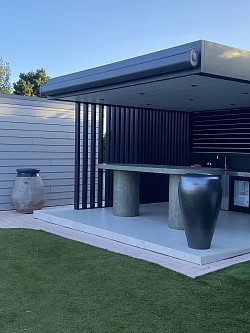 Poterie de Biot 1 mètre et  jarre  London 96cm