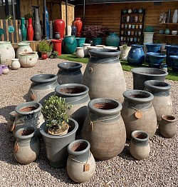 Biot Anduze divin uzes poterie POTERIES